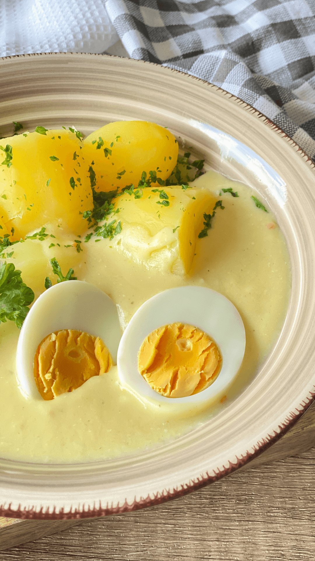 Eier in Senfsauce