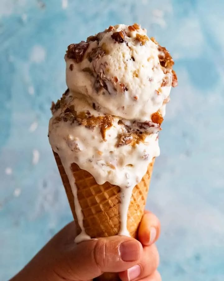 Glace au rhum-raisin maison