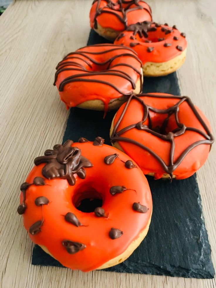 Donuts Halloween | Recette simple et à coût économique | Oeuf mimosa, Demarle recette, Recette moules