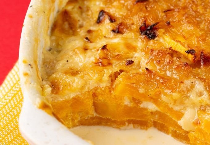 Gratin de butternut dauphinois | Recette | Apéritif courgette, Emince de dinde, Recette gratin butternut