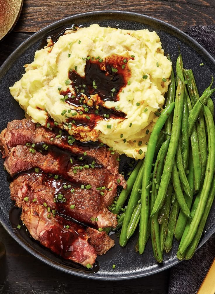 Ribeye and Roasted Garlic Pan Sauce