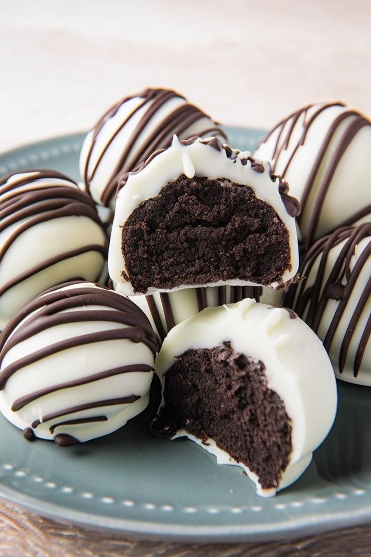 Oreo truffles recipe | Yummy foodies, Food babe, Oreo cake balls