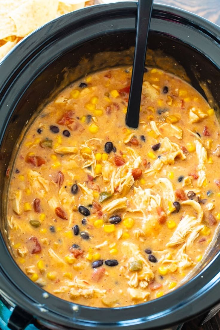 Slow Cooker Chicken Tortilla Soup