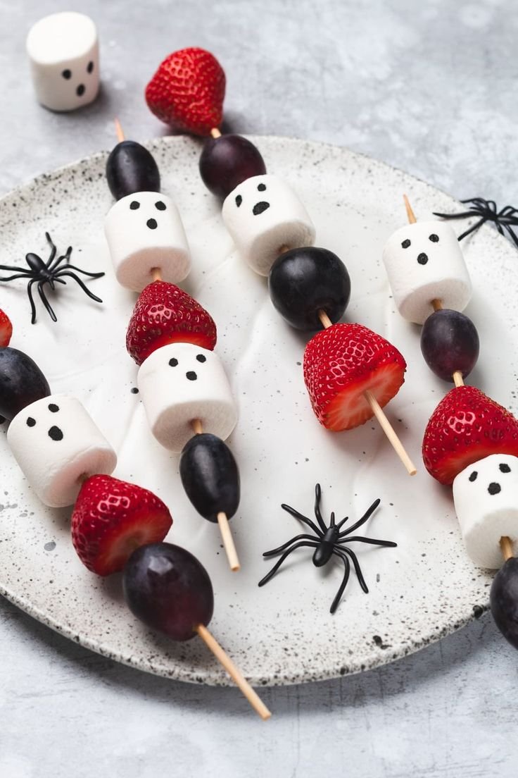 Healthy and Easy Halloween Fruit Skewers | Halloween Themed Food