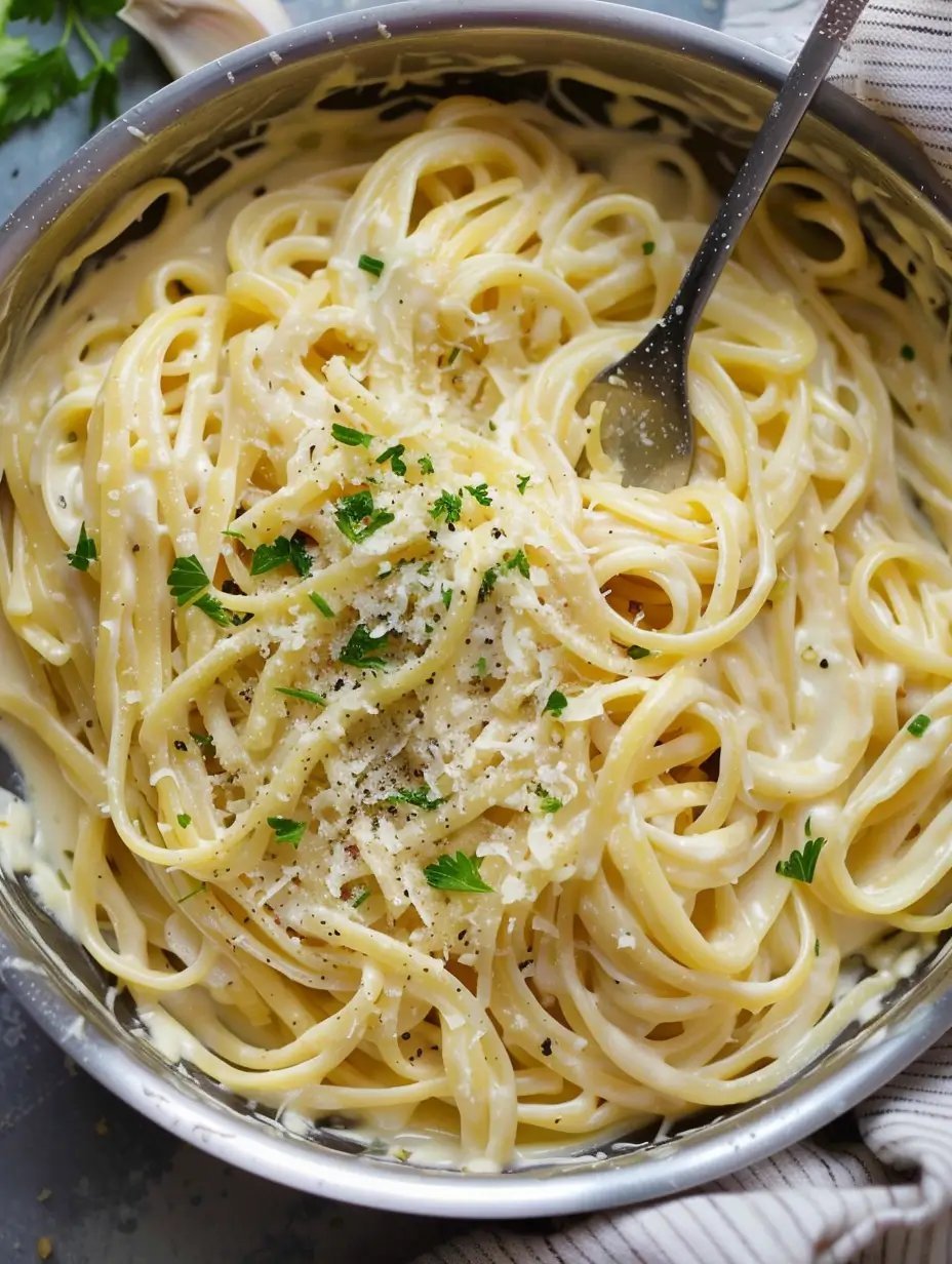 One-Pot Creamy Garlic Parmesan Pasta