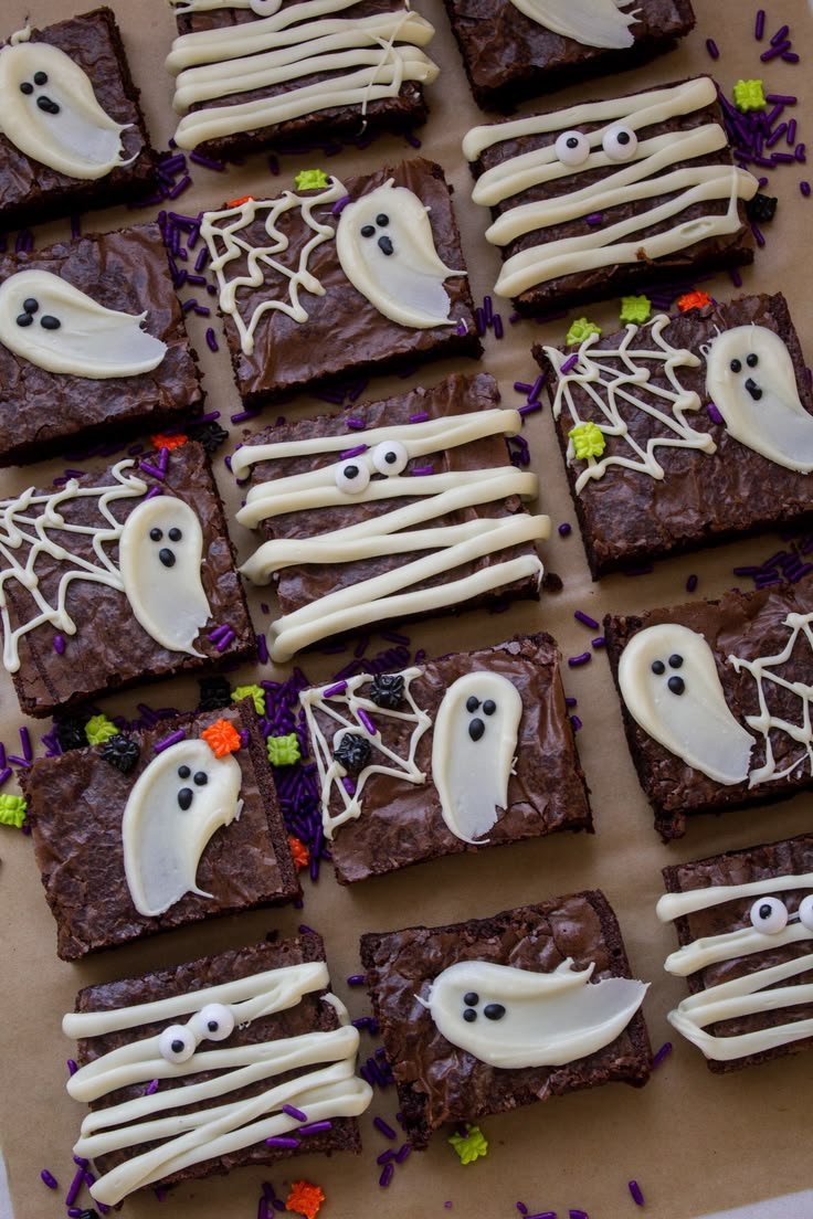 Easy Halloween Brownies 3 Ways | Brownie decorating ideas halloween, Halloween baking brownies, Halloween bakes