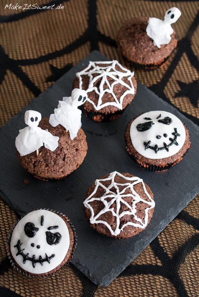 Bald ist wieder Halloween. Ich liebe schön dekorierte Muffins und Halloween ist die ideale Gelegenheit dafür. Es gibt ei… | Muffins rezept halloween, Muffins halloween einfach, Muffins halloween deko