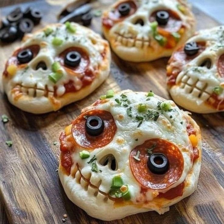Mini Skull Pizzas Halloween Recipe | Digital Download - Etsy