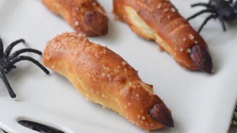 Pretzel Witch Fingers