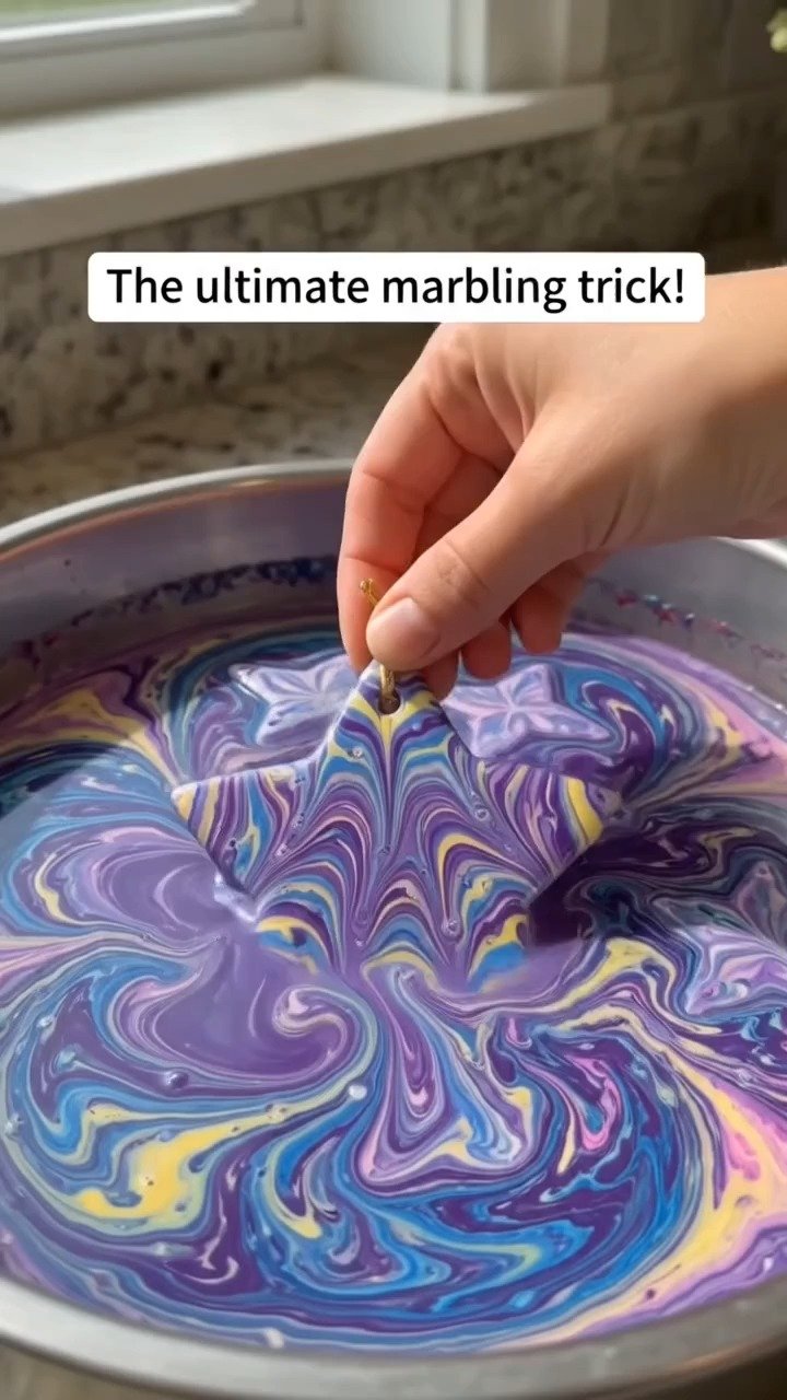 Marbling trick creates mesmerizing swirling patterns that turn ordinary crafts into colorful masterpieces ✨ Save this project! 12 Marbling trick creates mesmerizing swirling patterns that turn ordinary crafts into colorful masterpieces ✨ Save this project!