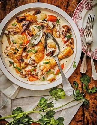 Blanquette de poulet pour 6 personnes - Recettes - Elle à Table