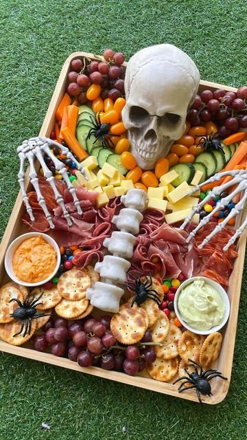Pumpkin platter | Halloween platter, Halloween buffet, Halloween food for party