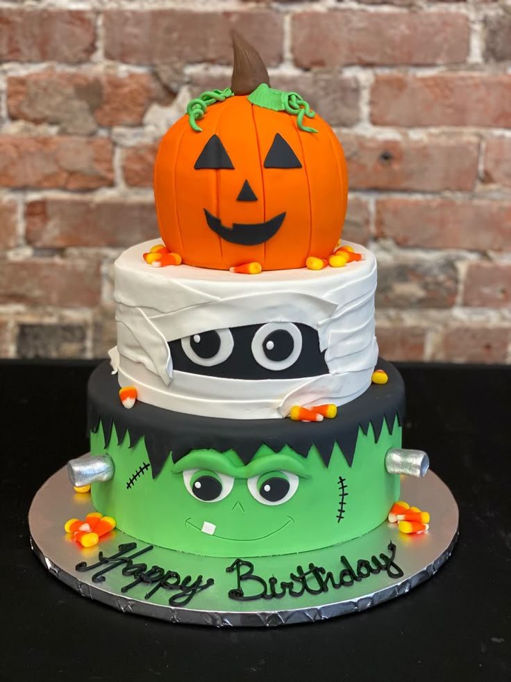 Halloween birthday ideas for kids | October kids birthday party ideas, Spooky one photoshoot, Halloween birthday cakes